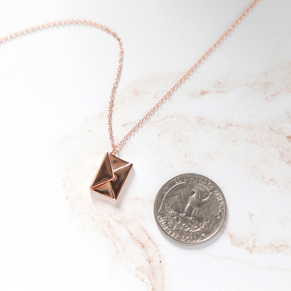 Rose Gold Envelope Necklace (S925) - There is only 1 left! - Picture 6 of 6